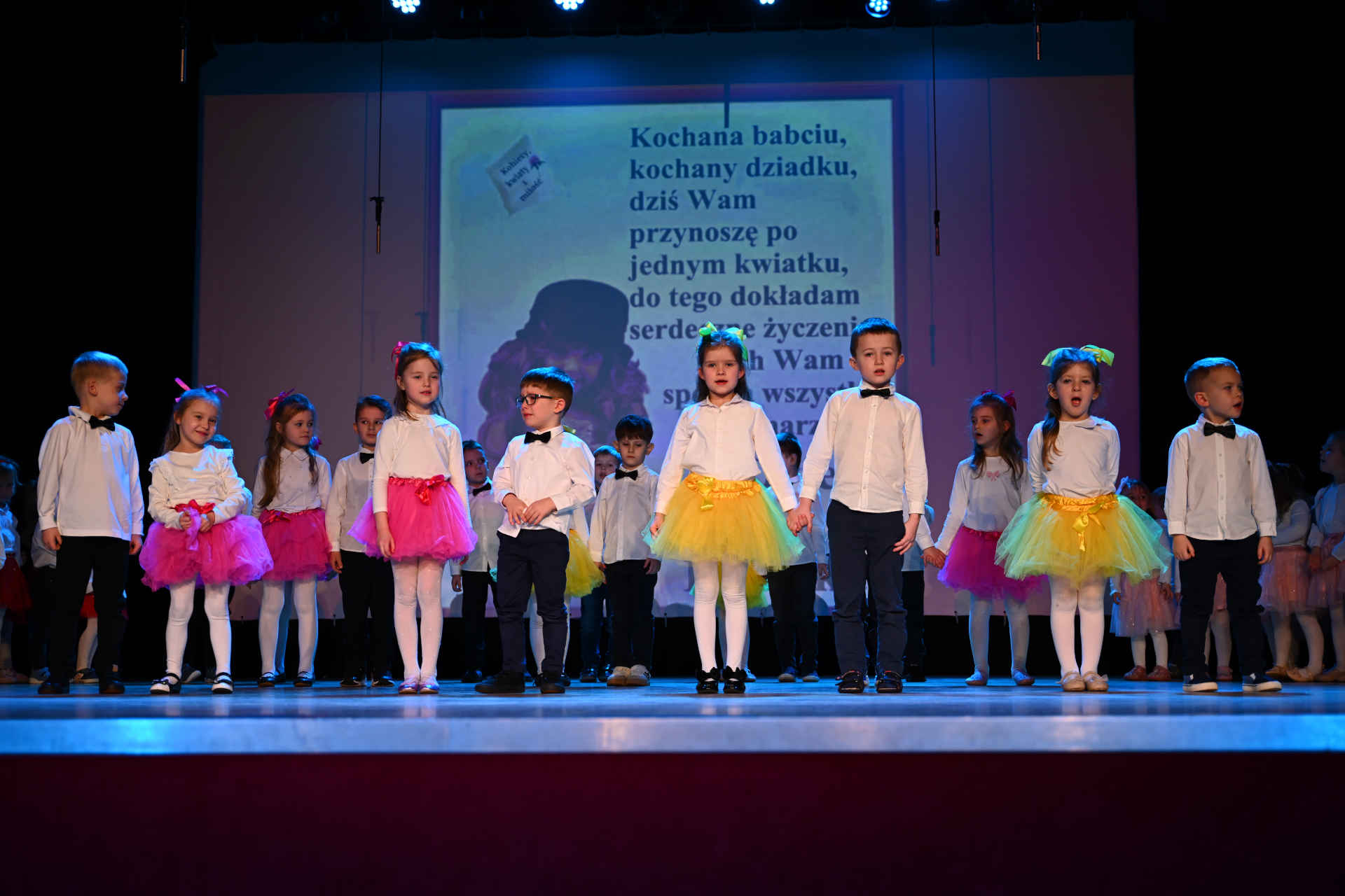 Występy dzieci - zdjęcie nr 1