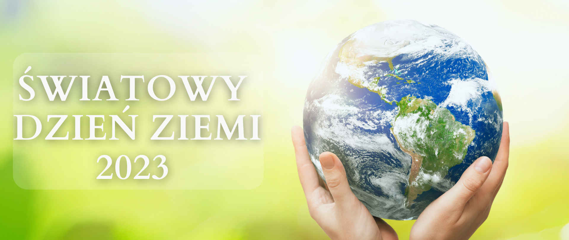 Dłonie trzymające planetę Ziemię