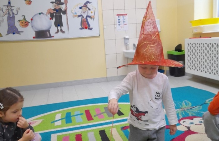 Andrzejkowe zabawy w przedszkolu