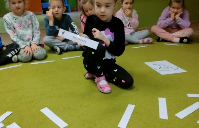 Andrzejkowe zabawy w przedszkolu