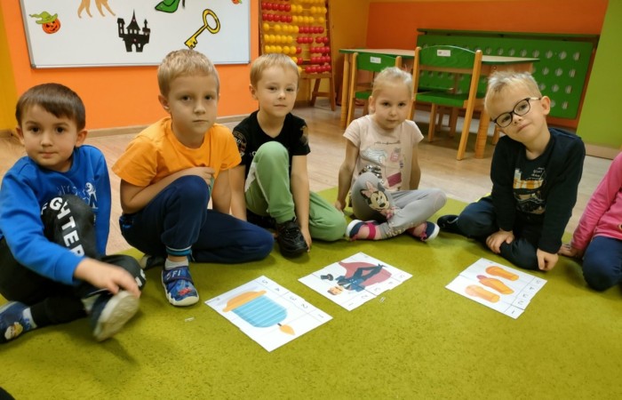 Andrzejkowe zabawy w przedszkolu