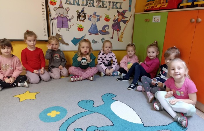 Andrzejkowe zabawy w przedszkolu