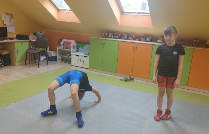 Pokaz gimnastyczno–zapaśniczy w Przedszkolu