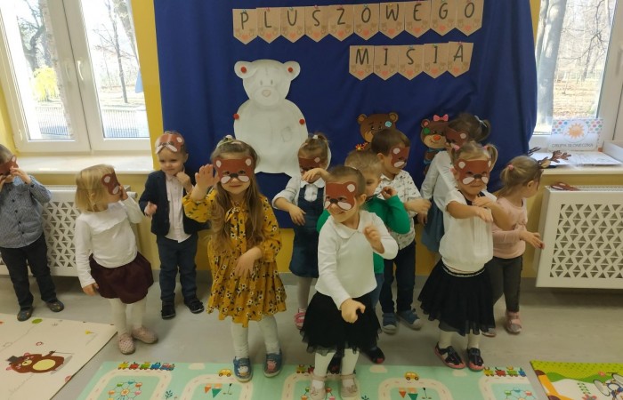 Dzień Pluszowego Misia/Pasowanie na Przedszkolaka - grupa „Słoneczka”