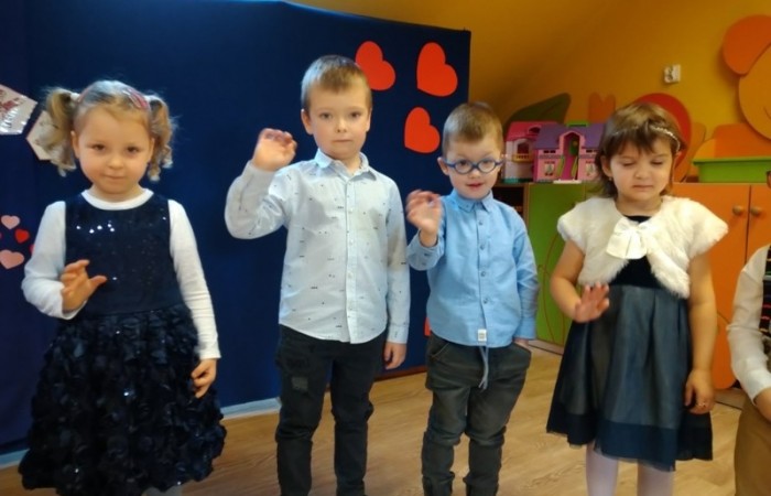 Dzień Babci i Dziadzia - grupa „Smerfy”