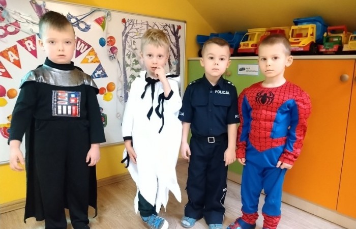 Bal karnawałowy - grupa „Smerfy