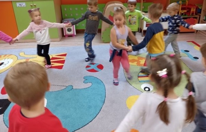 Świat emocji i zmysłów w grupie Smerfy