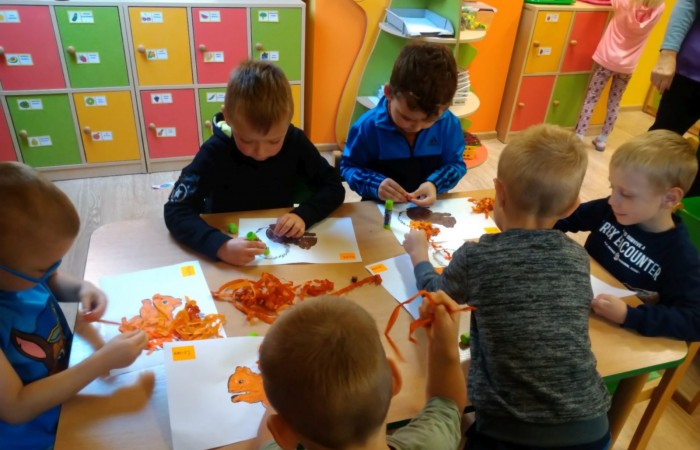 Jesienny las, jego roślinność i mieszkańcy