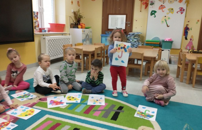 Jesień bywa piękna, słoneczna, czasem szara, smutna i deszczowa