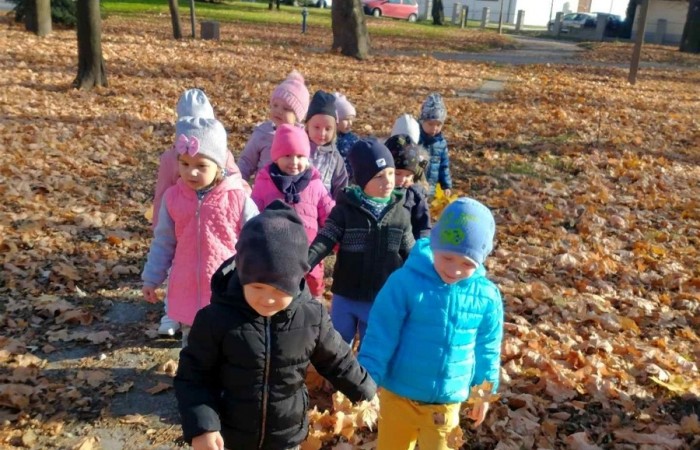 Jesień bywa piękna, słoneczna, czasem szara, smutna i deszczowa
