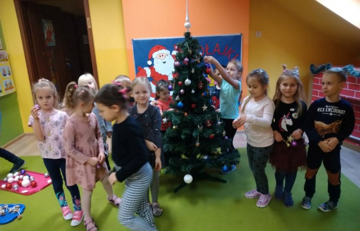 Tygrysy oczekują na św. Mikołaja
