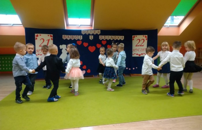 Dzień  Babci i Dziadka - Słoneczka