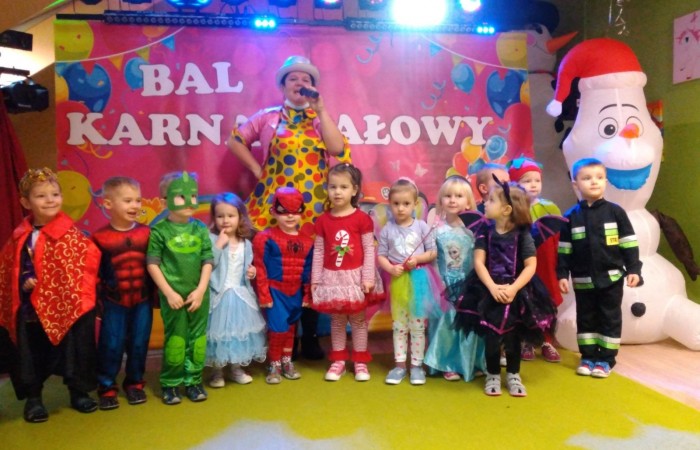 Bal karnawałowy