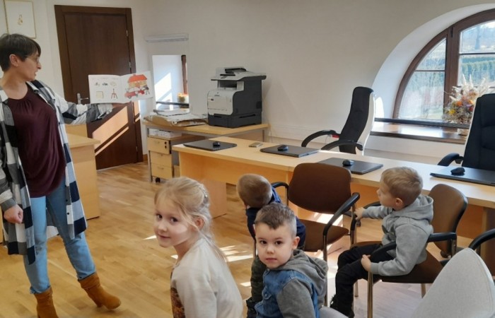 Z wizytą w Gminnej Bibliotece w Świlczy z/s w Trzcianie