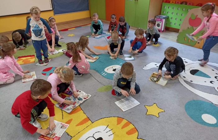 Światowy Dzień Ziemi - grupa Smerfy