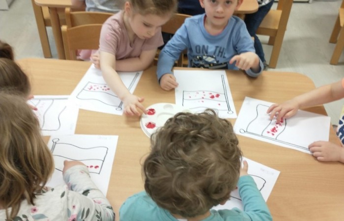 Dzień Flagi - grupa Słoneczka