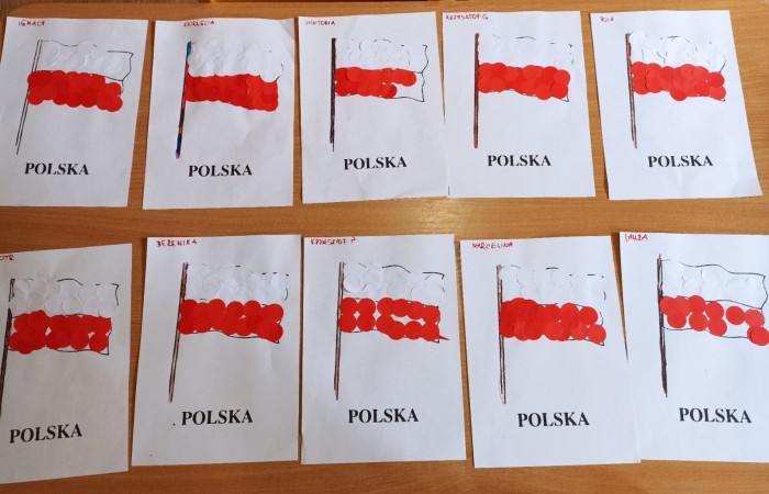 Dzień Flagi - grupa Smerfy