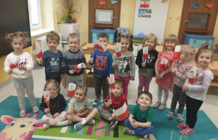 Dzień Flagi - grupa Słoneczka
