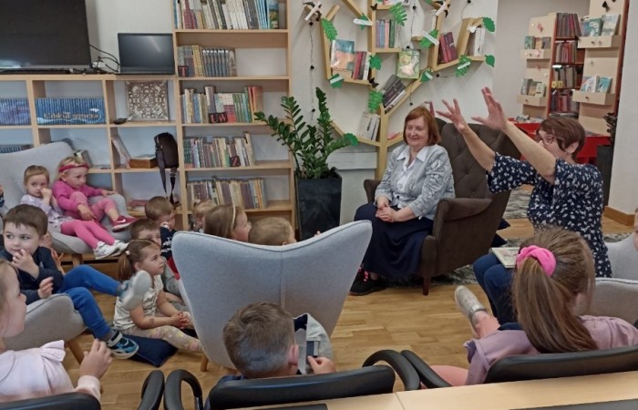 Tydzień bibliotek - grupa Smerfy