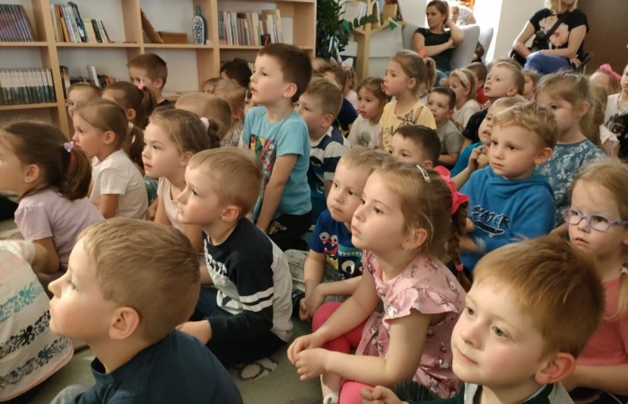 Spektakl „Czerwony Kapturek”