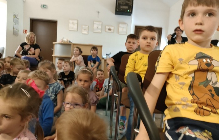 Spektakl „Czerwony Kapturek”