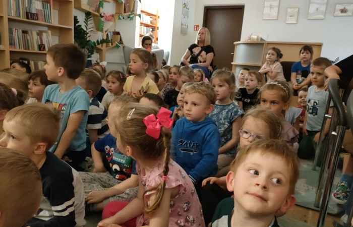 Spektakl „Czerwony Kapturek”