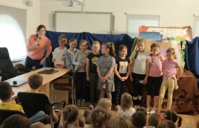 Spektakl „Czerwony Kapturek”