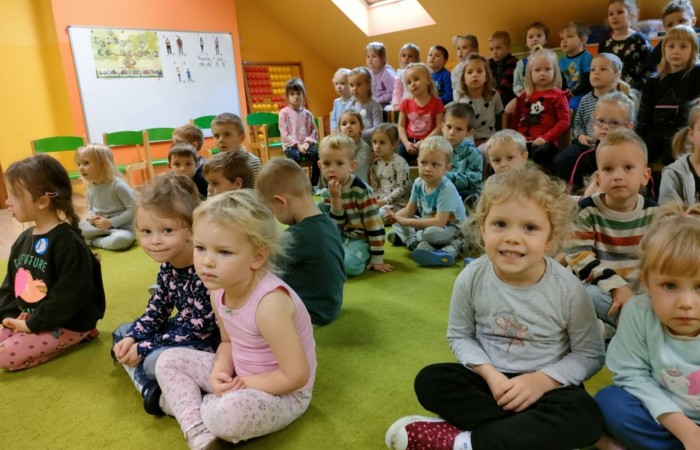 Spektakl Teatralny „Czerwony Kapturek”