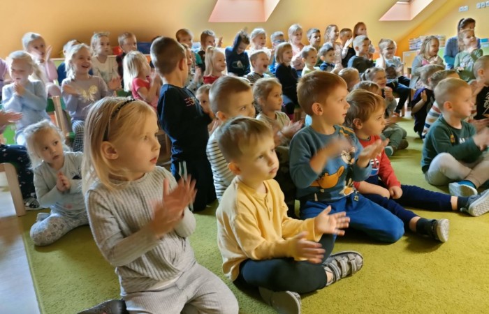 Spektakl Teatralny „Czerwony Kapturek”