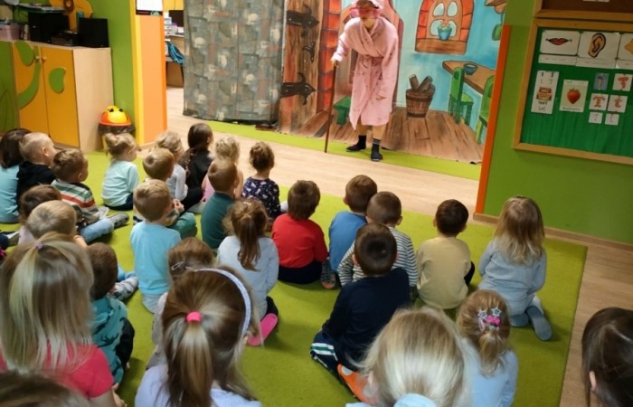 Spektakl Teatralny „Czerwony Kapturek”