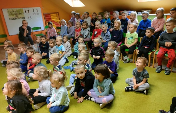 Spektakl Teatralny „Czerwony Kapturek”