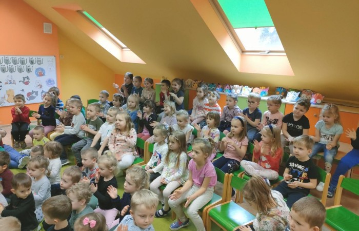 Spektakl „Trzy Małe Świnki”