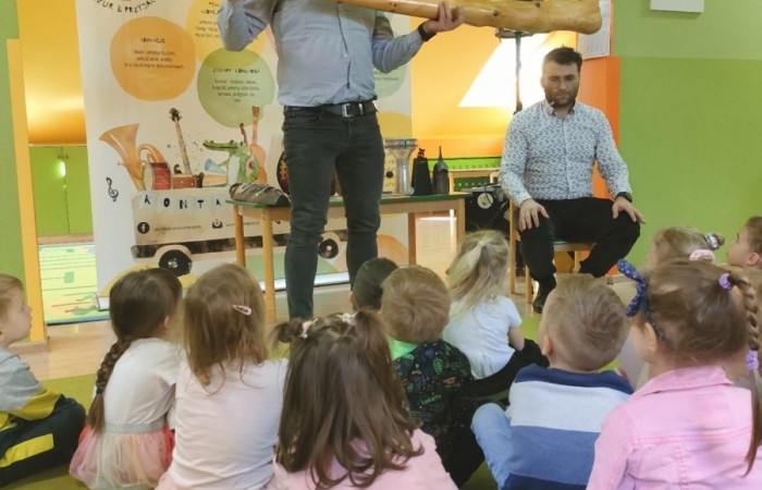 Audycja muzyczna Pracowni Jaszczur & Przyjaciele „Instrumenty z różnych stron świata”
