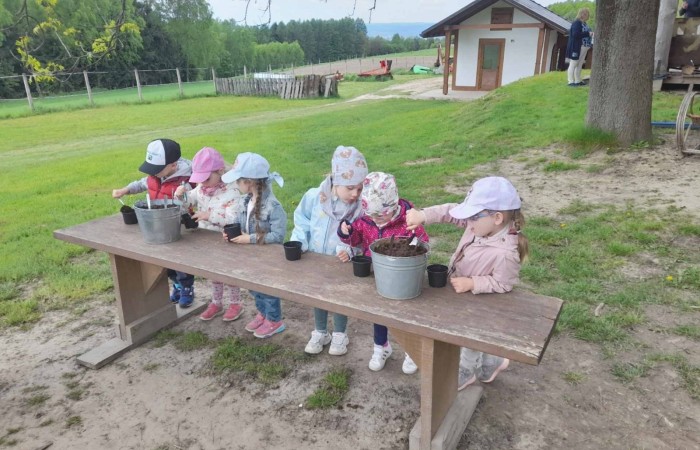Wycieczka do „Zagrody Szmer” - grupa Słoneczka
