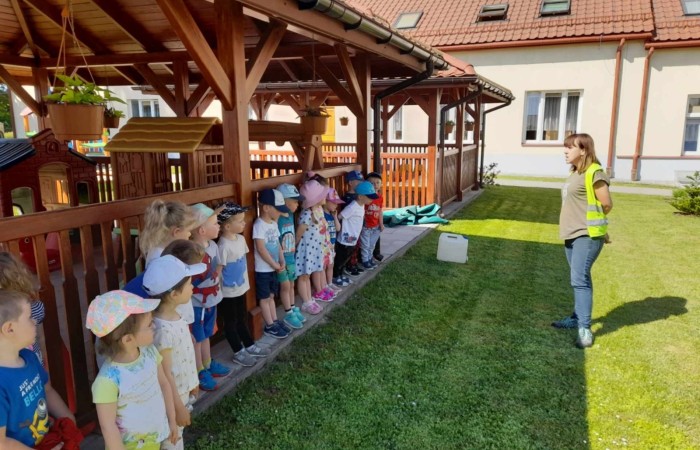Zajęcia naukowo-przyrodnicze - grupa Słoneczka
