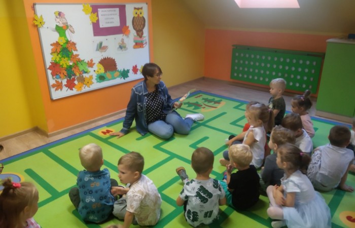 Ogólnopolski Dzień Głośnego Czytania w Przedszkolu - Słoneczka