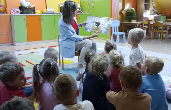 Ogólnopolski Dzień Głośnego Czytania w Przedszkolu - Smerfy