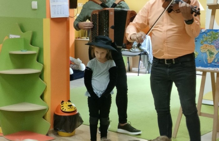 „Pracowania Jaszczur &Przyjaciele”- audycja muzyczna