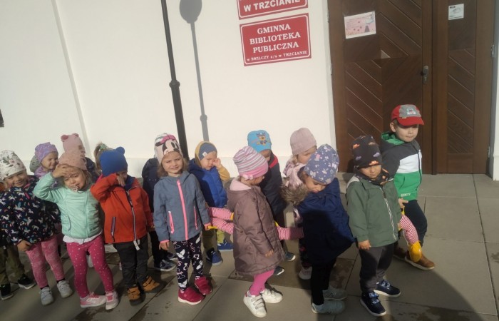 Wyjście do Gminnej Biblioteki Publicznej w Świlczy z siedzibą w Trzcianie