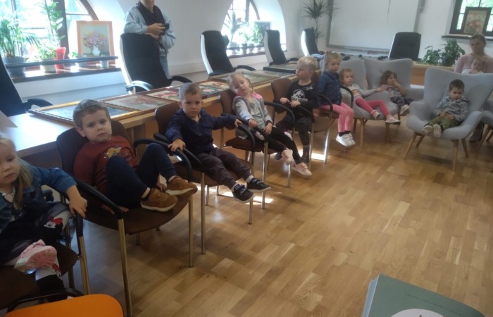 Wyjście do Gminnej Biblioteki Publicznej w Świlczy z siedzibą w Trzcianie