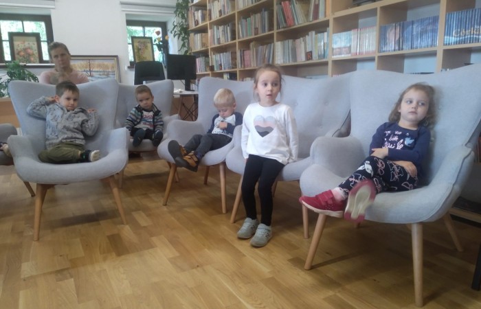 Wyjście do Gminnej Biblioteki Publicznej w Świlczy z siedzibą w Trzcianie
