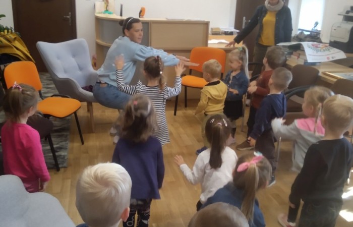 Wyjście do Gminnej Biblioteki Publicznej w Świlczy z siedzibą w Trzcianie