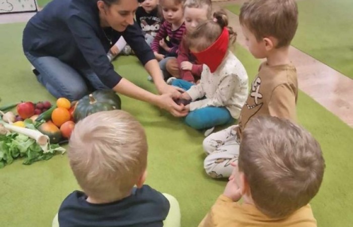 Światowy Dzień Warzyw w Owoców - Słoneczka