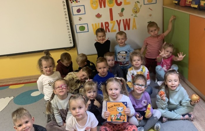 Światowy Dzień Warzyw w Owoców - Smerfy