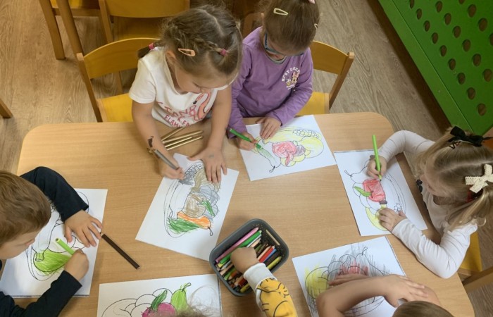Światowy Dzień Warzyw w Owoców - Smerfy