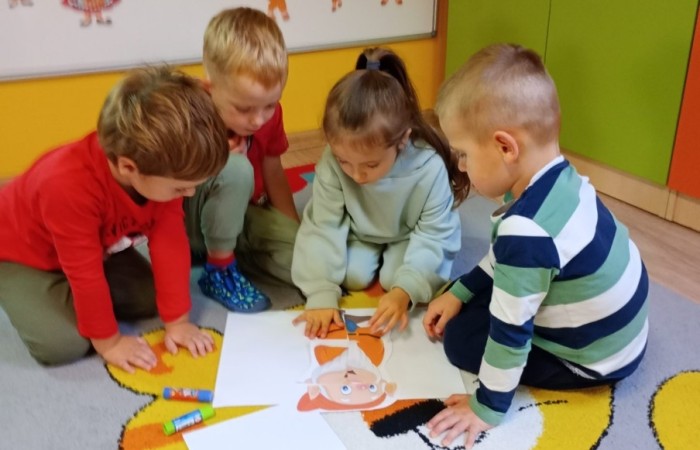 Dzień Postaci z Bajek - Grupa Smerfy