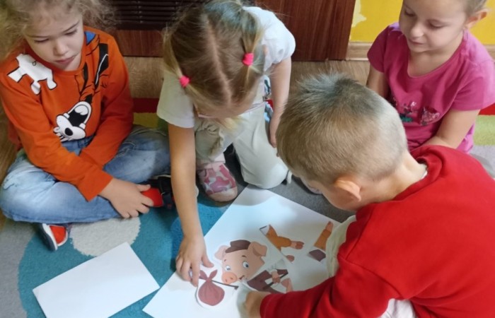 Dzień Postaci z Bajek - Grupa Smerfy