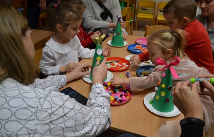Świąteczne zajęcia otwarte w grupie „Słoneczka”