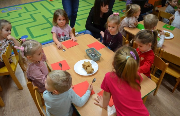 Świąteczne zajęcia otwarte w grupie „Słoneczka”