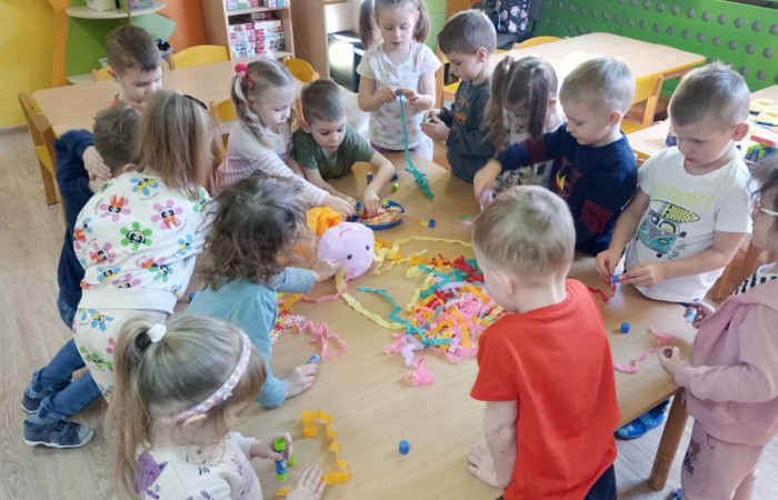 Pierwszy Dzień Wiosny w grupie Smerfy